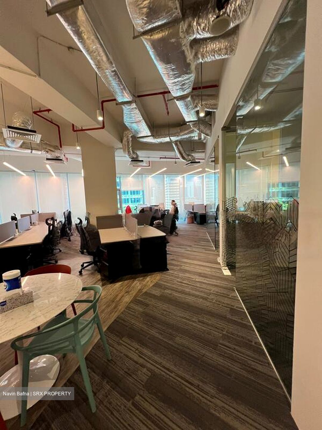 PLUS (D1), Office #463106611
